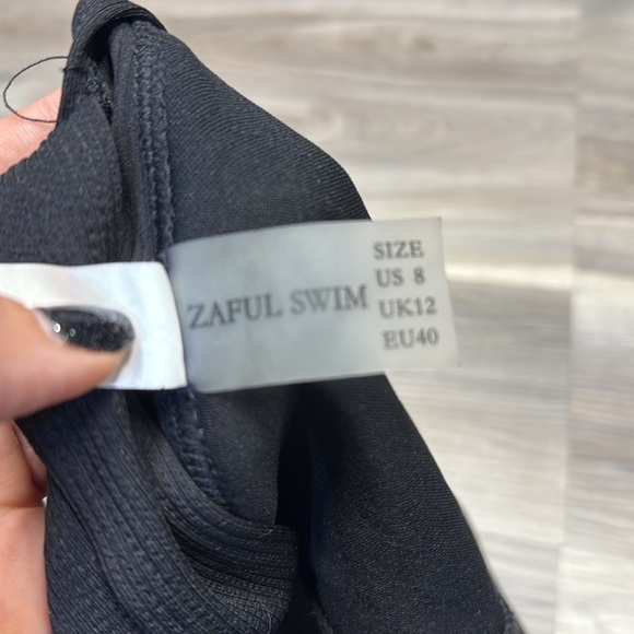 🏴 Zaful Black Crisscross Bikini Bottom side 8  NEW - Picture 6 of 6